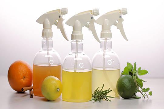 What is the difference between acrylic and ordinary plastic?